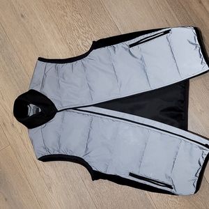 GAP fit boys metallic vest